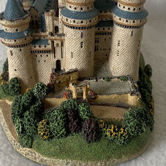 RARE Danbury Mint Pierrefonds Castle of the Enchanted Castles of Europe Series - Picture 6 of 14